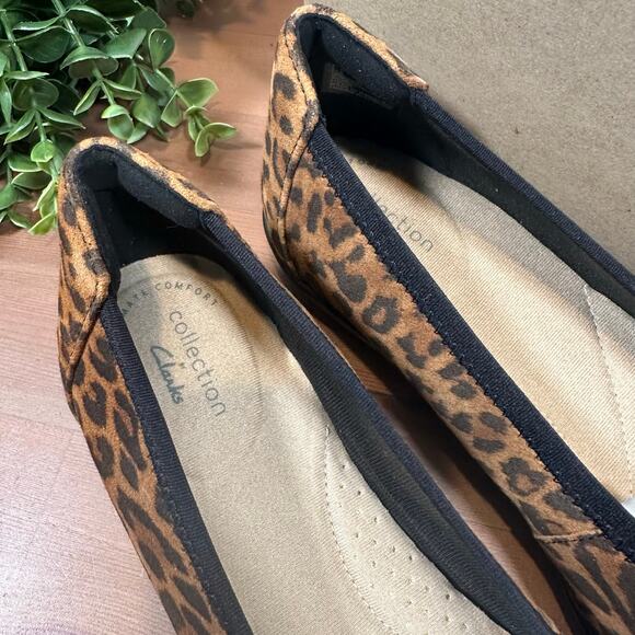 Clarks Collection Sara Aster Leopard Leather Ballet Flats Wide Width Size 7.5 - Picture 6 of 9